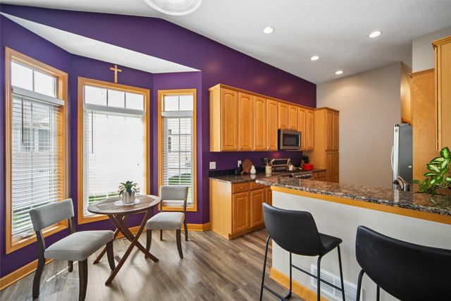 12208 Madison Avenue, Urbandale, IA 50323