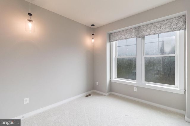 251 WILLIS ST, Fredericksburg, VA 22401