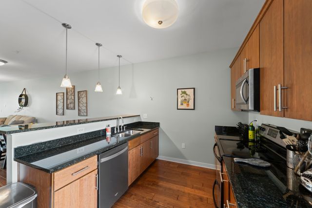 380 N Island Dr Apt 105, Memphis, TN 38103