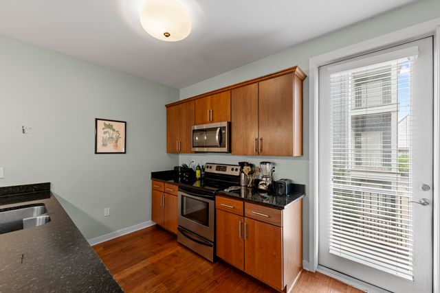 380 N Island Dr Apt 105, Memphis, TN 38103