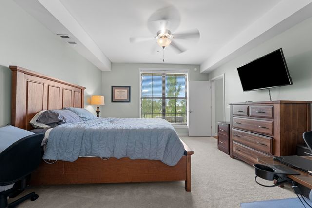 380 N Island Dr Apt 105, Memphis, TN 38103