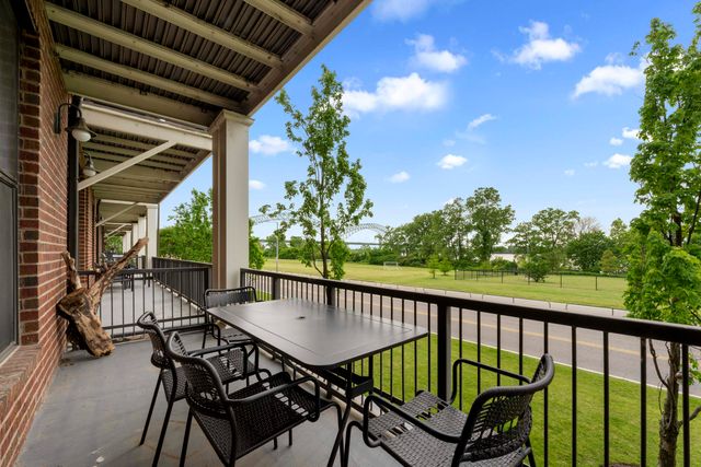 380 N Island Dr Apt 105, Memphis, TN 38103