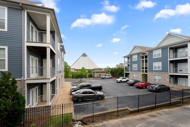 380 N Island Dr Apt 105, Memphis, TN 38103