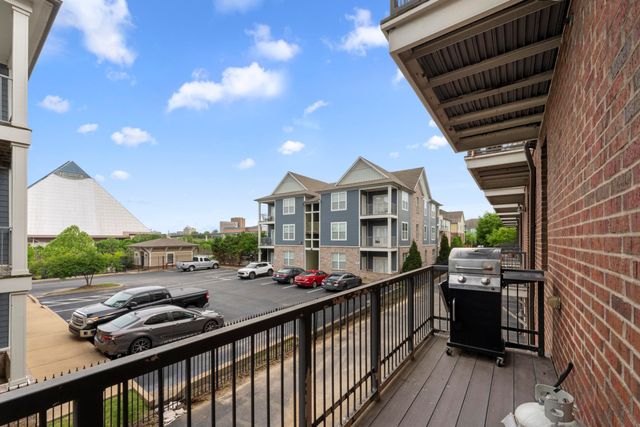 380 N Island Dr Apt 105, Memphis, TN 38103