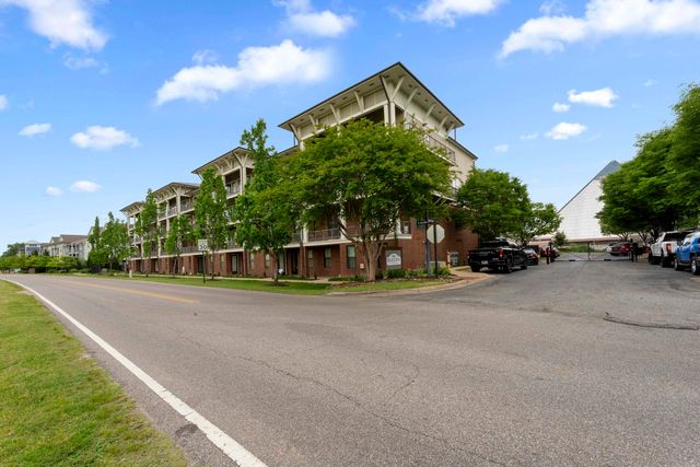 380 N Island Dr Apt 105, Memphis, TN 38103