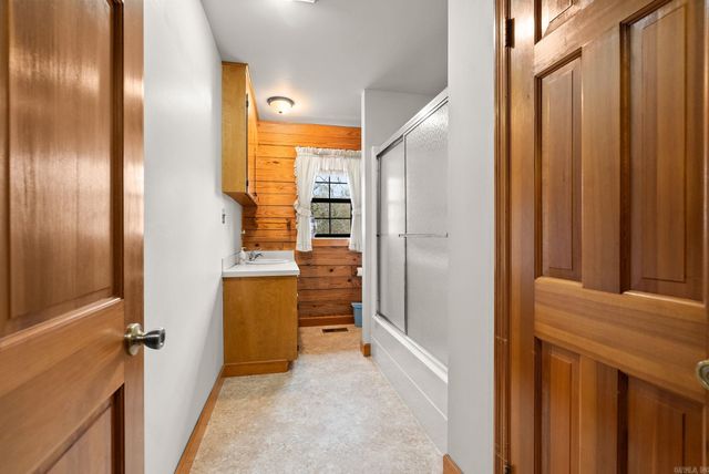 20314 Lake Vista Drive, Roland, AR 72135