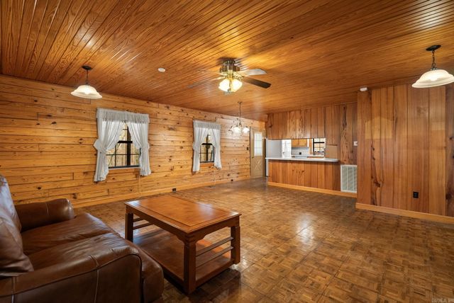 20314 Lake Vista Drive, Roland, AR 72135