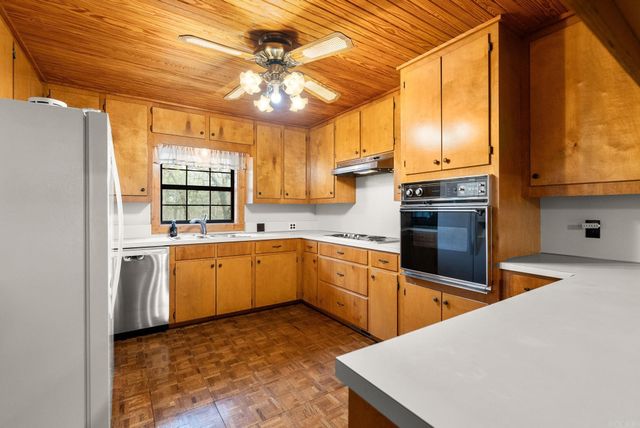 20314 Lake Vista Drive, Roland, AR 72135