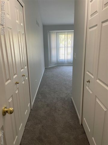 2519 Westmont Circle 4, Sterling Heights, MI 48310