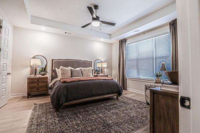 7037 WALKER FARMS DR, Bartlett, TN 38002