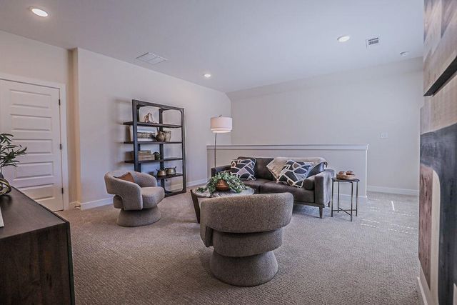 7037 WALKER FARMS DR, Bartlett, TN 38002