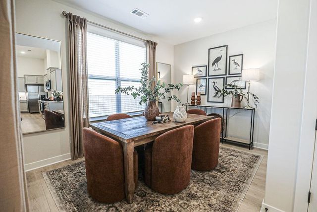 7037 WALKER FARMS DR, Bartlett, TN 38002