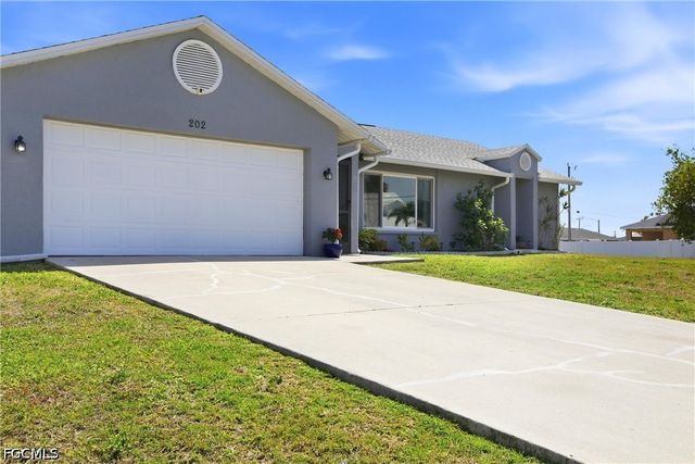202 SE 10th TER, Cape Coral, FL 33990