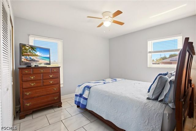 202 SE 10th TER, Cape Coral, FL 33990