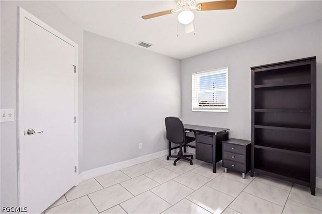 202 SE 10th TER, Cape Coral, FL 33990