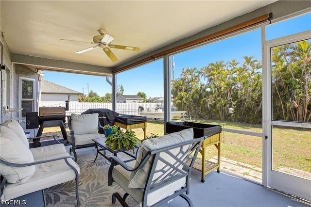 202 SE 10th TER, Cape Coral, FL 33990