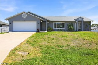 202 SE 10th TER, Cape Coral, FL 33990
