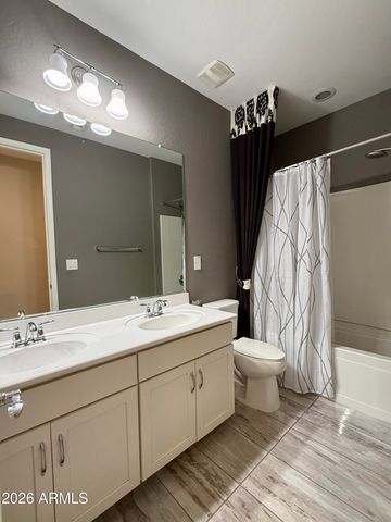 9464 W FALLEN LEAF Lane, Peoria, AZ 85383