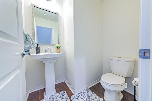809 N Dalton 104, Azusa, CA 91702
