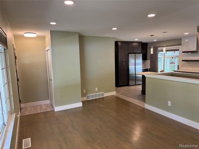 1103 Ravenwood Street, Ann Arbor, MI 48103