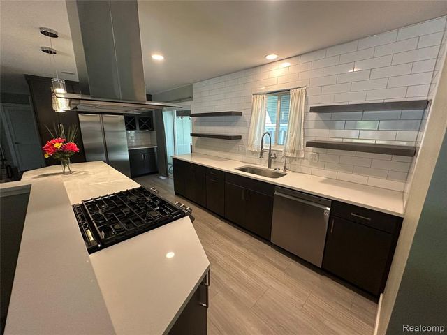 1103 Ravenwood Street, Ann Arbor, MI 48103