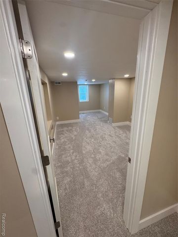 1103 Ravenwood Street, Ann Arbor, MI 48103
