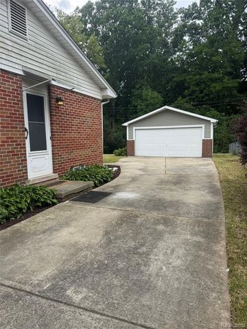 1103 Ravenwood Street, Ann Arbor, MI 48103