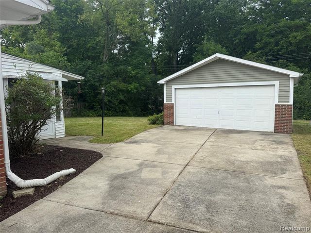 1103 Ravenwood Street, Ann Arbor, MI 48103