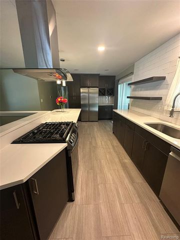 1103 Ravenwood Street, Ann Arbor, MI 48103