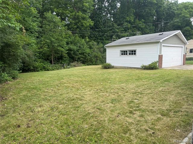 1103 Ravenwood Street, Ann Arbor, MI 48103