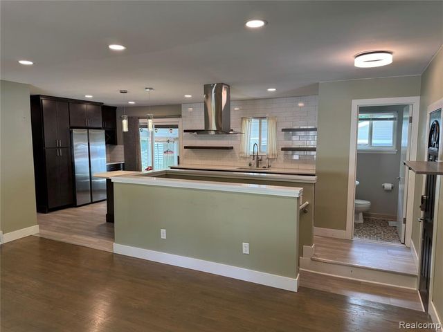 1103 Ravenwood Street, Ann Arbor, MI 48103