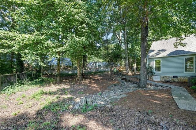 102 Quakerwood Drive, Archdale, NC 27263