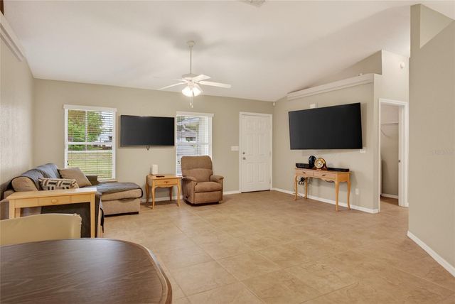 12 HEMLOCK RUN, Ocala, FL 34472