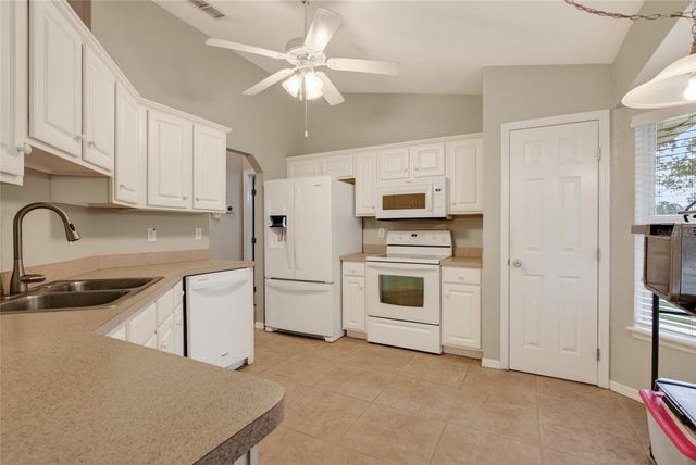 12 HEMLOCK RUN, Ocala, FL 34472