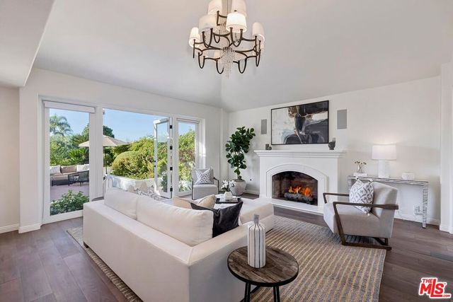 12695 Promontory Road, Los Angeles, CA 90049