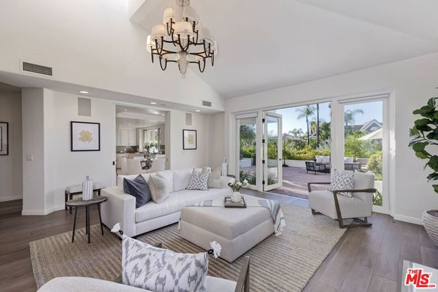 12695 Promontory Road, Los Angeles, CA 90049