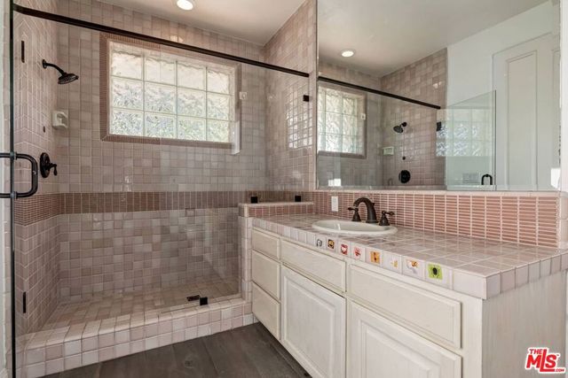 12695 Promontory Road, Los Angeles, CA 90049