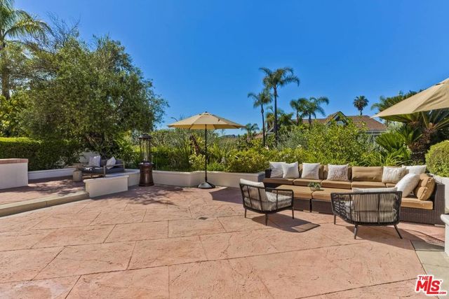 12695 Promontory Road, Los Angeles, CA 90049