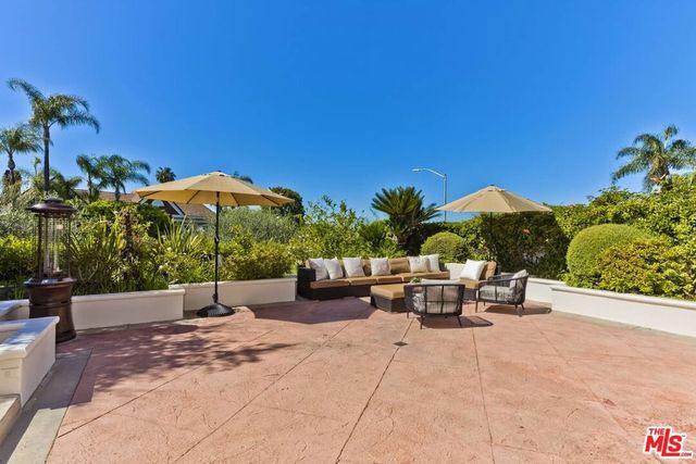 12695 Promontory Road, Los Angeles, CA 90049