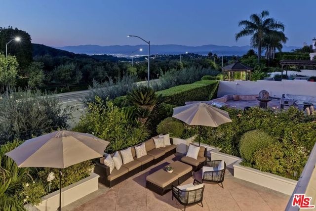12695 Promontory Road, Los Angeles, CA 90049