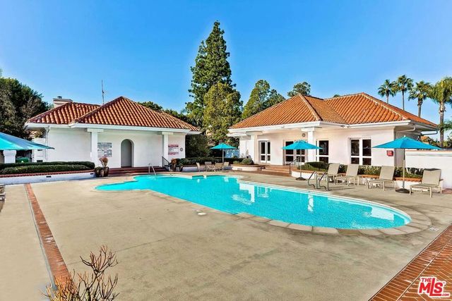 12695 Promontory Road, Los Angeles, CA 90049