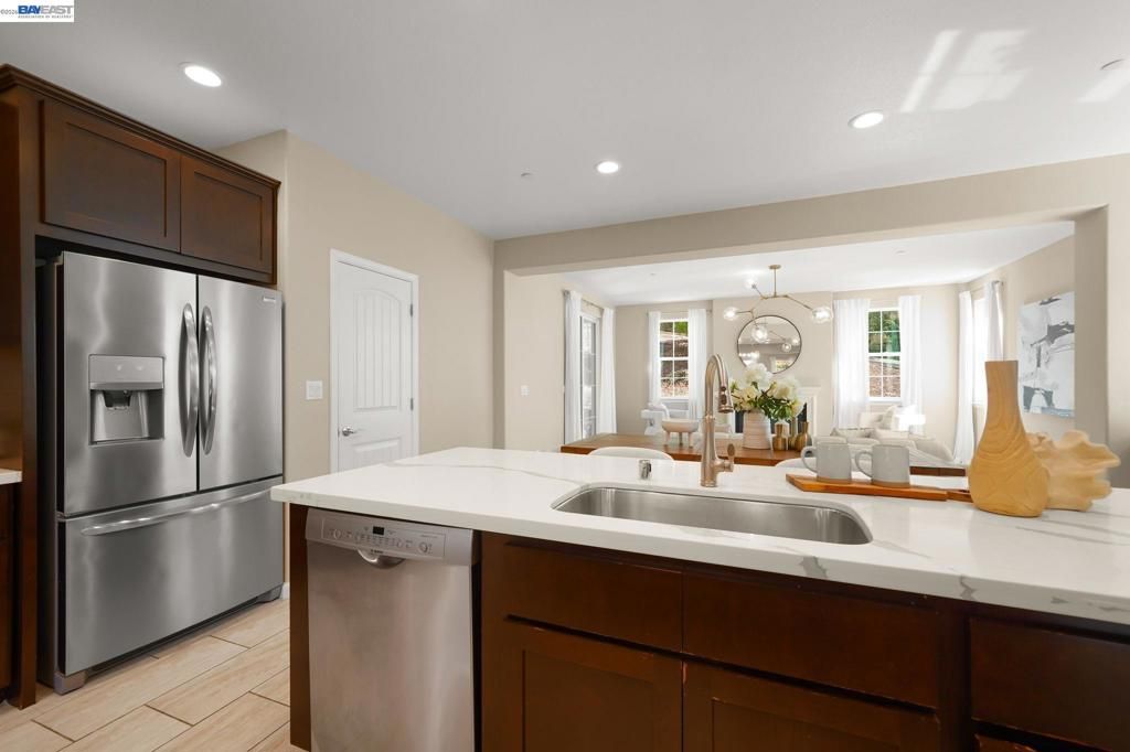 Image 8 of property listing at 2703 Tribune Ave, Hayward, CA 94542