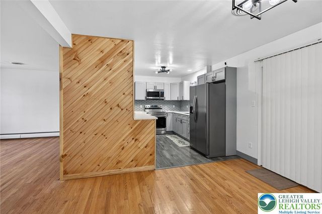 58 Colonial Road, Hanover Twp, PA 18109