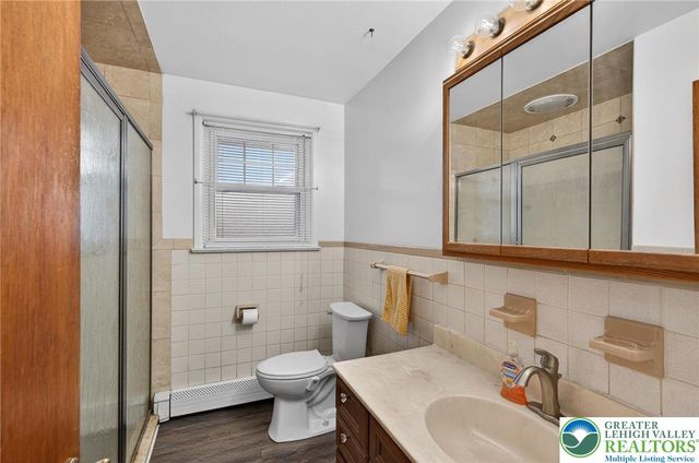 58 Colonial Road, Hanover Twp, PA 18109