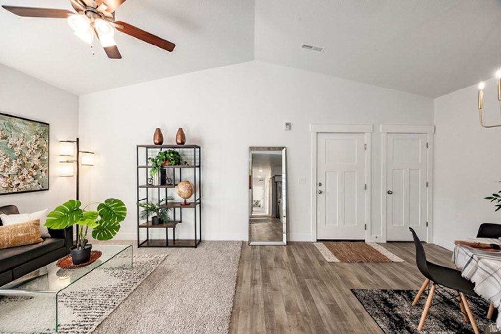 Image 2 of property listing at 13536 S POOLE DR #E303, Riverton, UT 84096