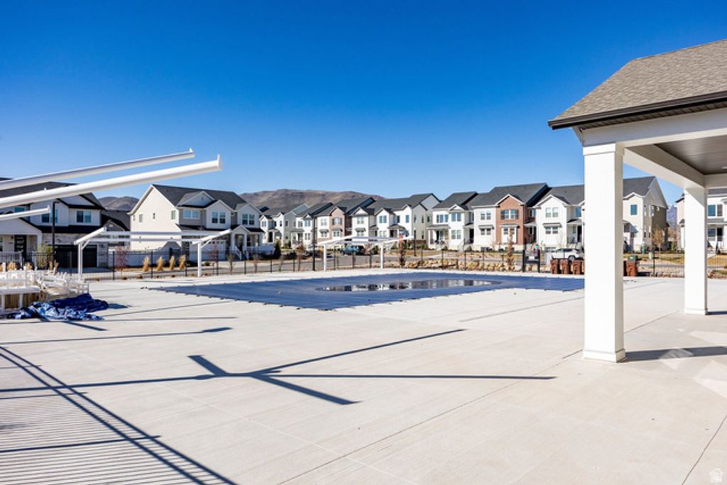 Image 23 of property listing at 13536 S POOLE DR #E303, Riverton, UT 84096