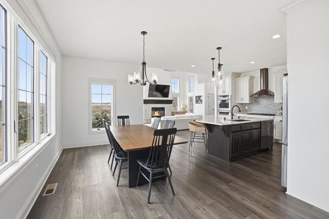 N87W25037 Bay COURT, Lisbon, WI 53089