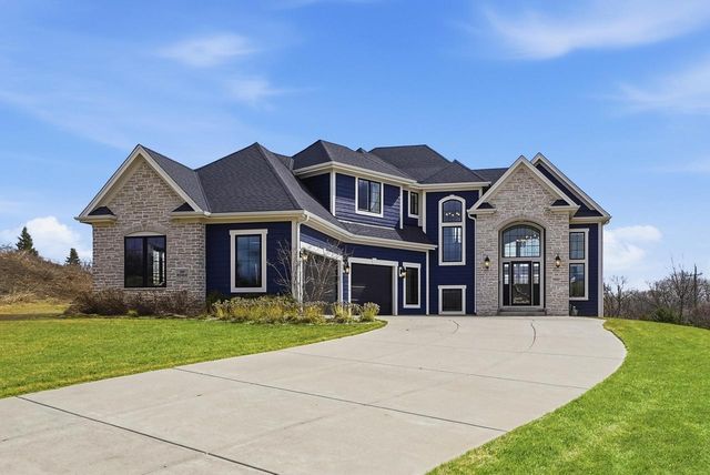 N87W25037 Bay COURT, Lisbon, WI 53089