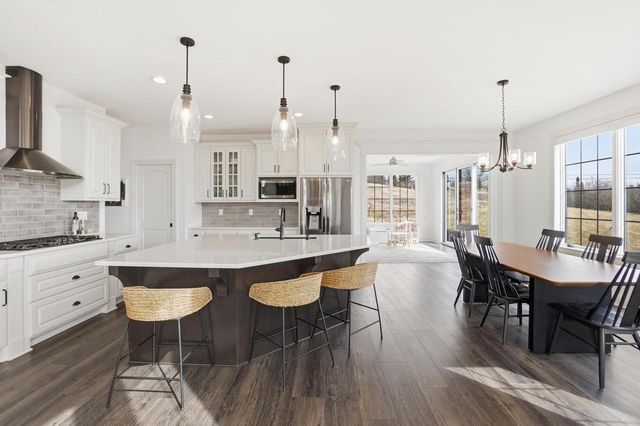 N87W25037 Bay COURT, Lisbon, WI 53089