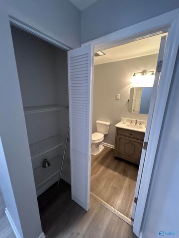 6202 Valley Park Drive, Huntsville, AL 35810